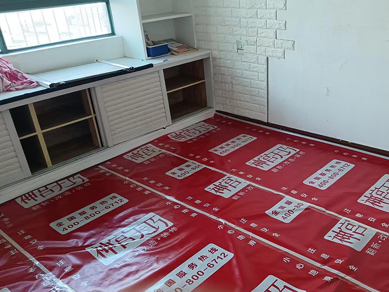老房子室內(nèi)墻壁翻新多少錢一平方？簡單刷乳膠漆的注意事項(圖1)