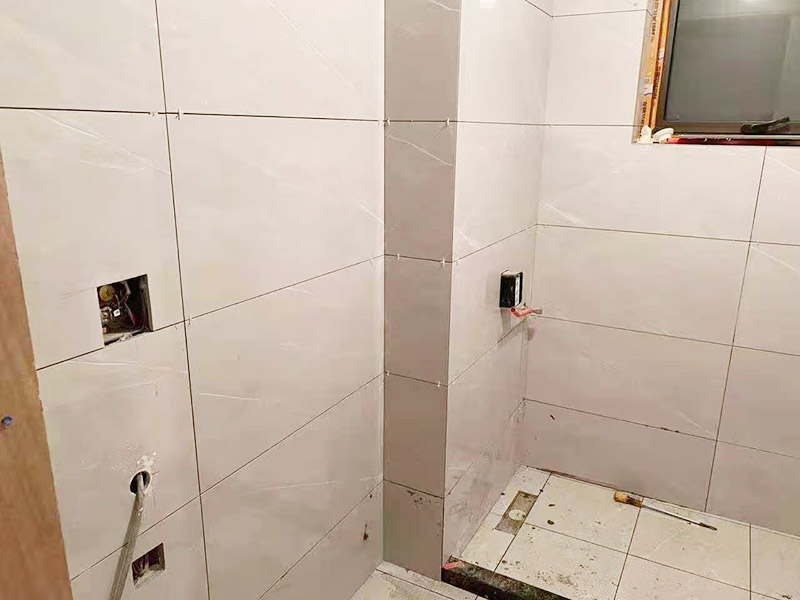 常見的衛(wèi)生間隔斷墻材料有哪些？衛(wèi)生間隔斷墻用什么比較好？(圖1)